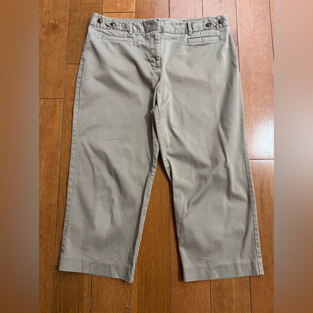 George ME womens tan capri pants size 12 mid rise.